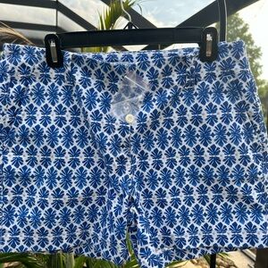 Vineyard Vines 5" women's shorts NWOT 8